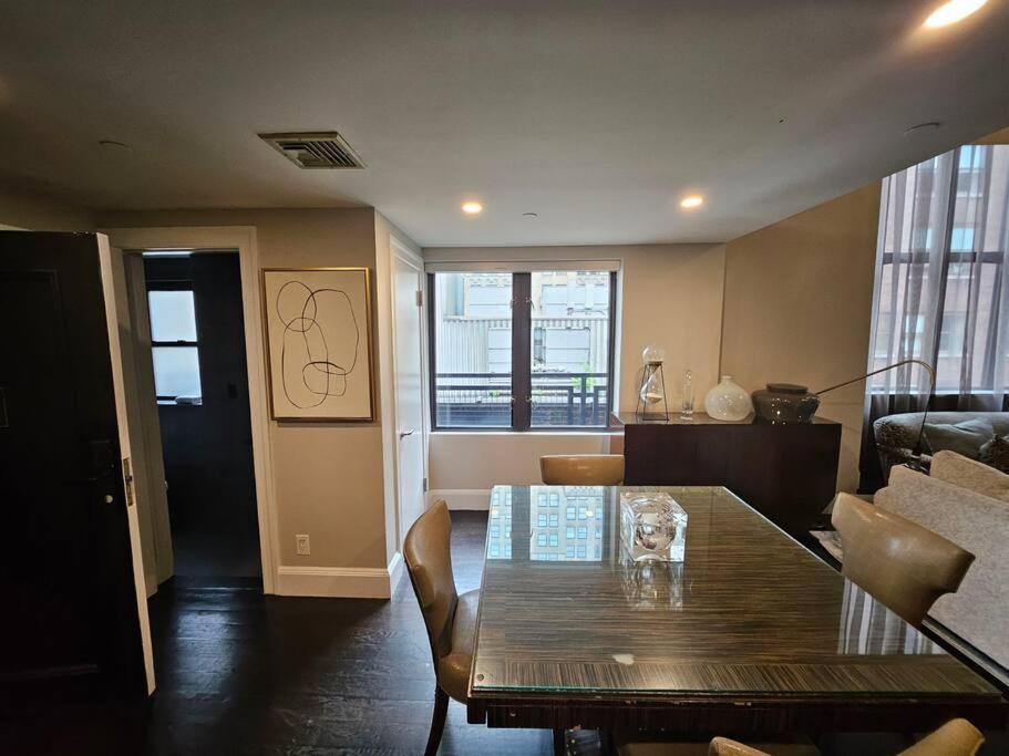 The Renwick Duplex At The Mansfield Midtown Apartamento